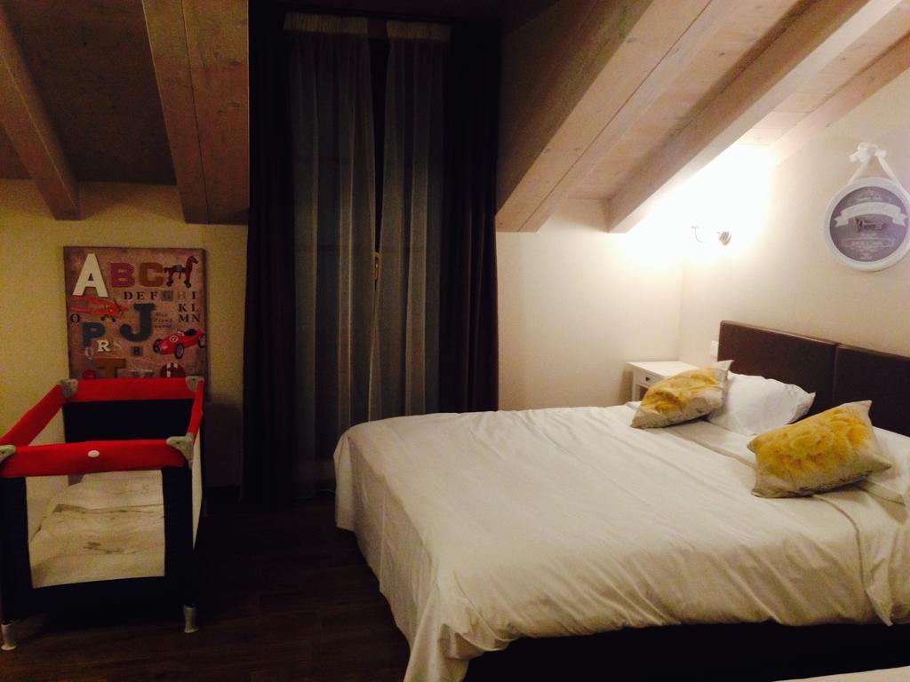 Casa Rosa Panzió San Giuliano Milanese Szoba fotó