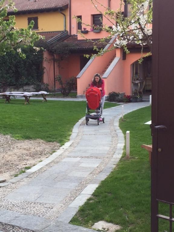 Casa Rosa Panzió San Giuliano Milanese Kültér fotó