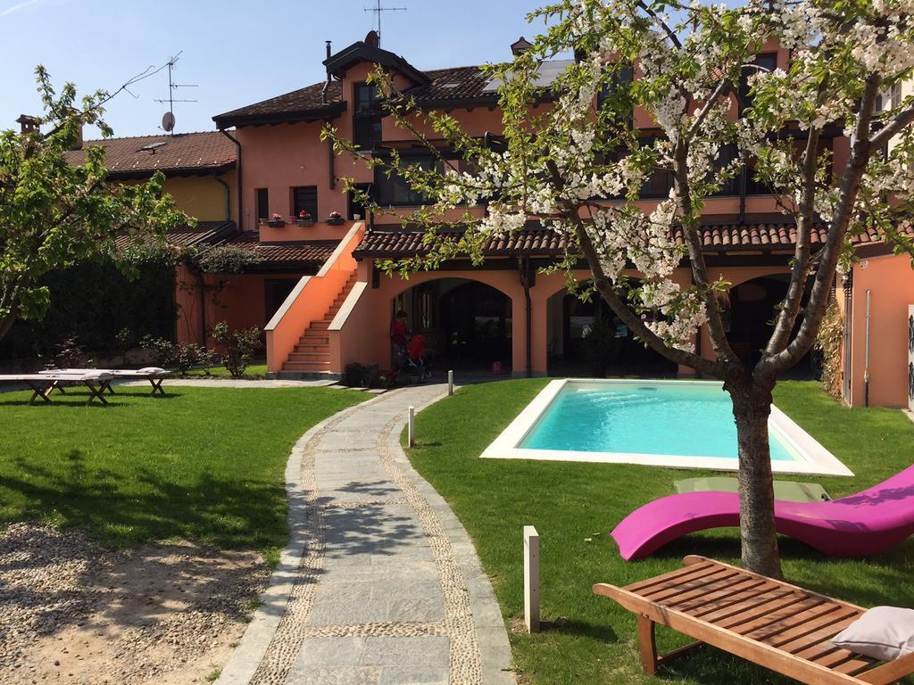 Casa Rosa Panzió San Giuliano Milanese Kültér fotó